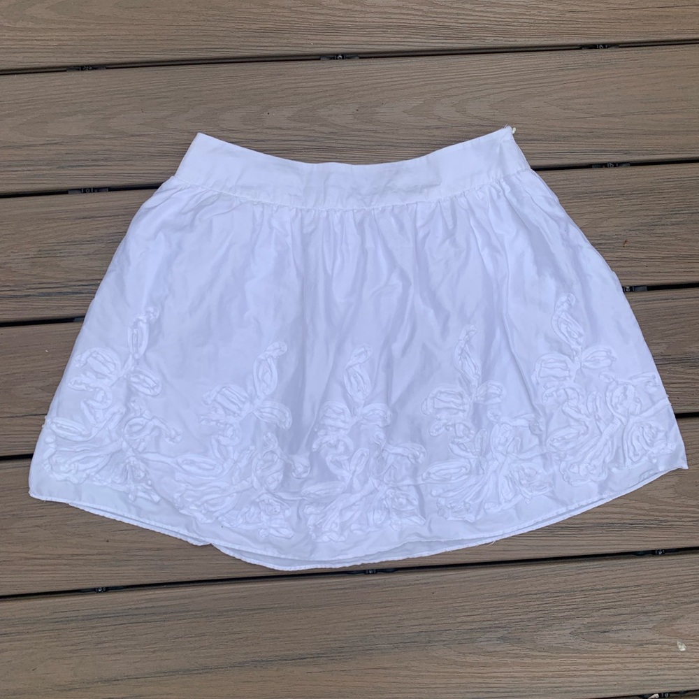 Flowy White Mini-Skirt 🌸